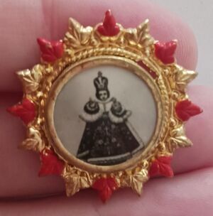 Vintage Jesus Infant Of Prauge Brooch Lapel Pin Religious Christian Gift Christ